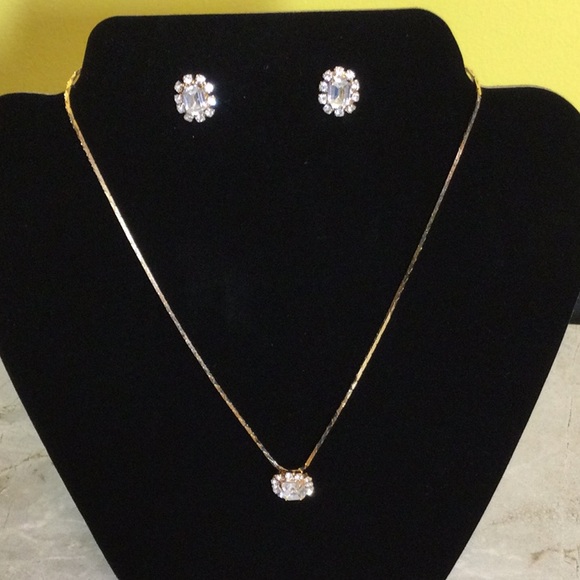 CZ with gold Jewelry - FIRM CZ gold necklace and earring stud set